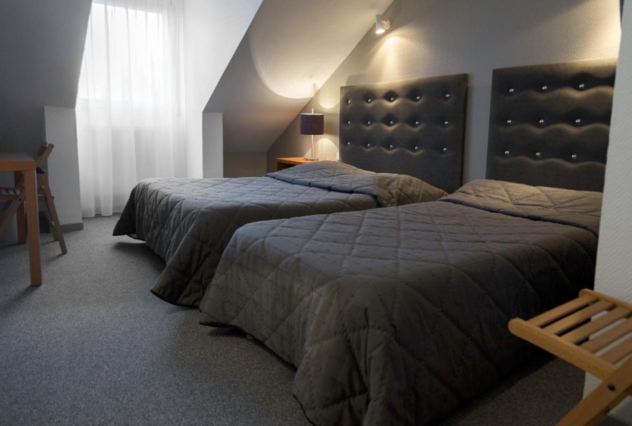 Les Quatre Vents Hotel Muizon Buitenkant foto
